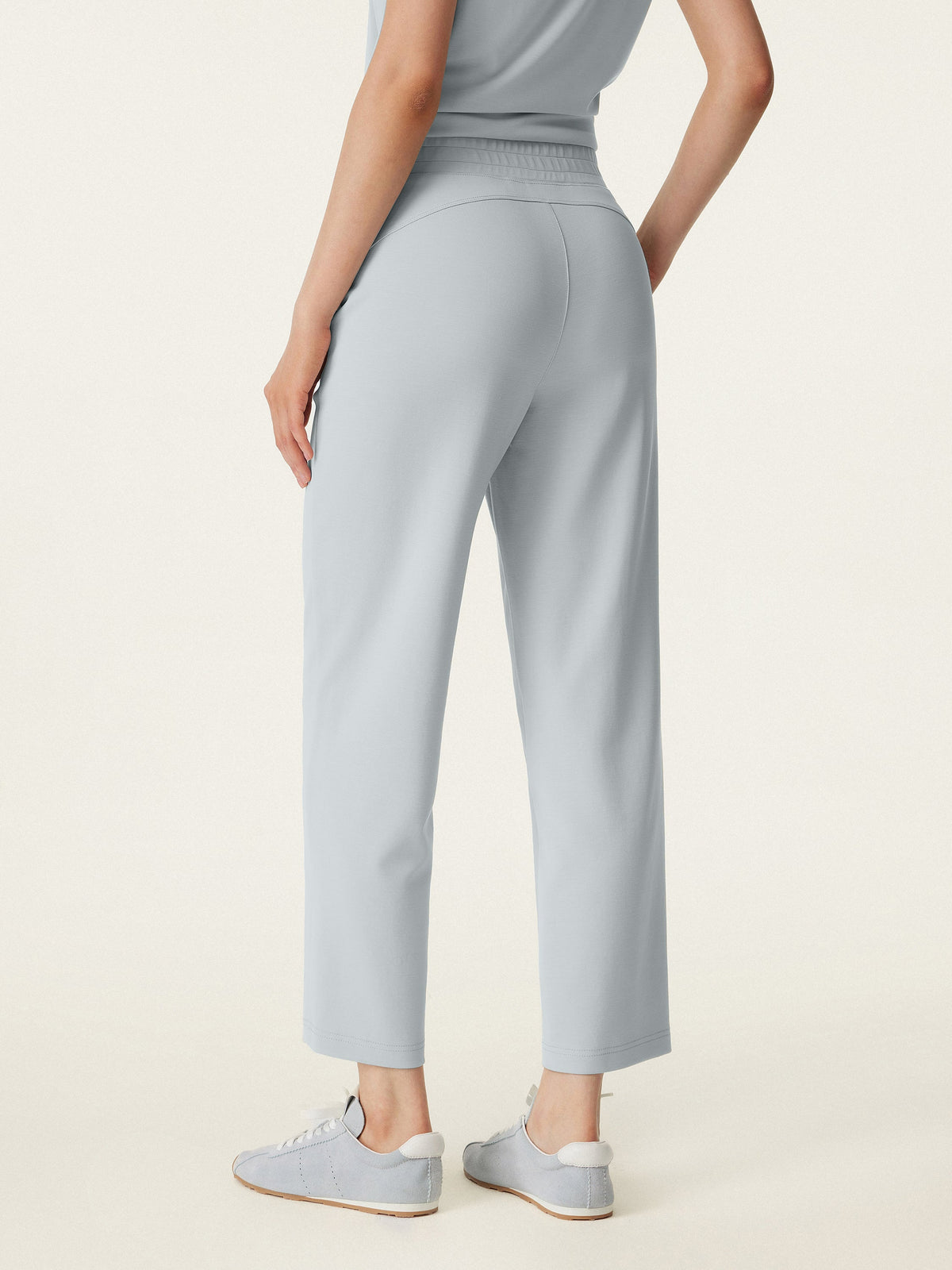 Mid Rise Pull-on Tapered Pant with Pockets