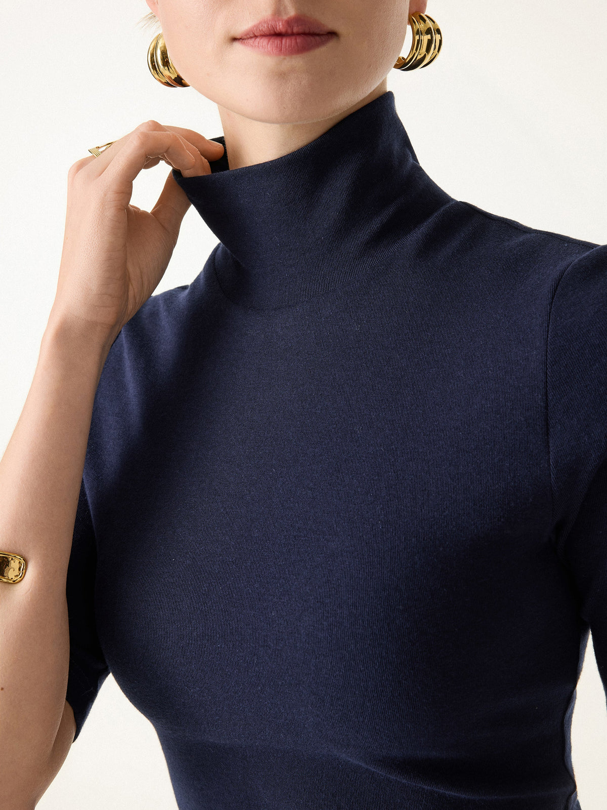 Essential Turtleneck Elbow Length Sleeve Bra Tops