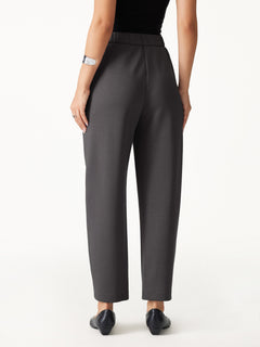 TravelEase High-Rise Ankled Barrel Pants with Pockets