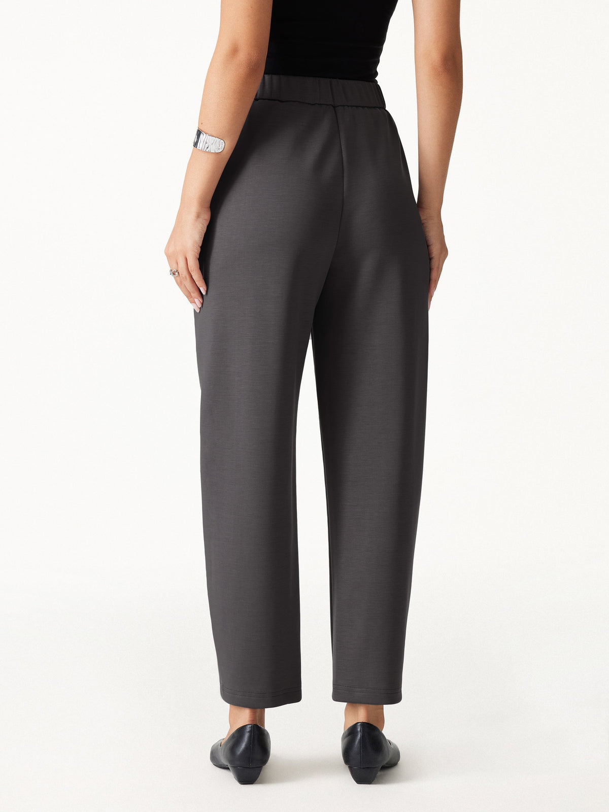 TravelEase High-Rise Ankled Barrel Pants with Pockets