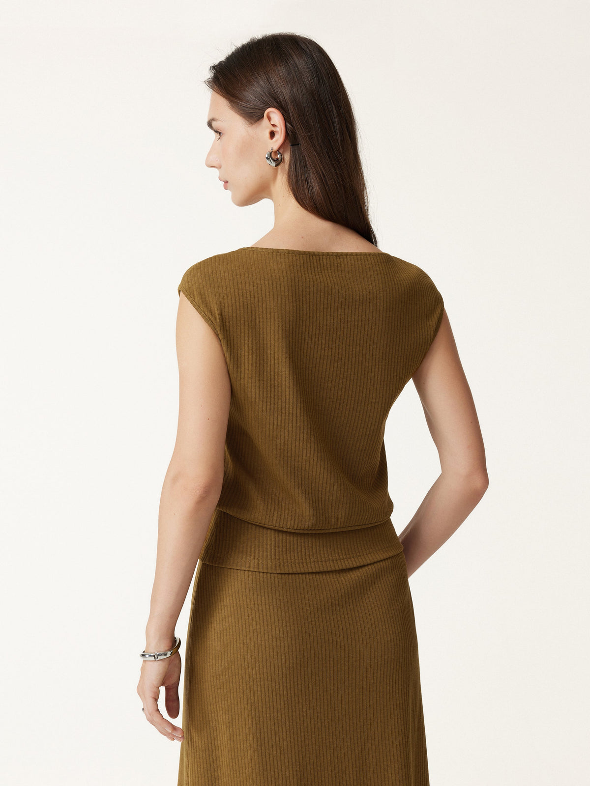 2Pcs Set Boatneck Sleeveless Top & Mid-Rise A-Line Midi Skirt