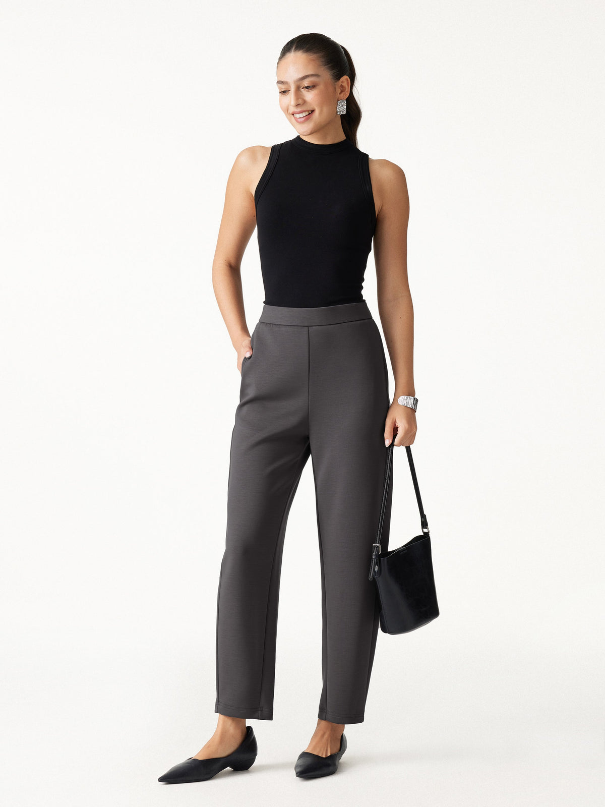 TravelEase High-Rise Ankled Barrel Pants with Pockets